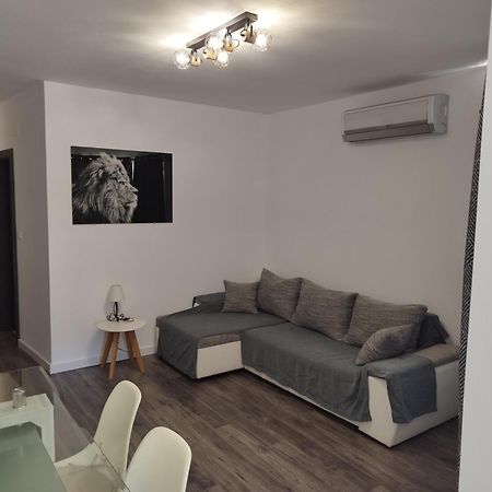 Apartments Dora 2 Bibinje Eksteriør billede