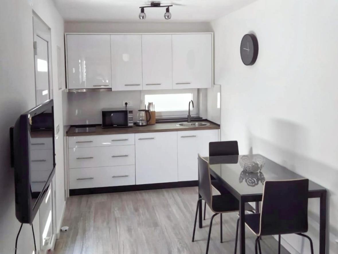 Apartments Dora 2 Bibinje Eksteriør billede